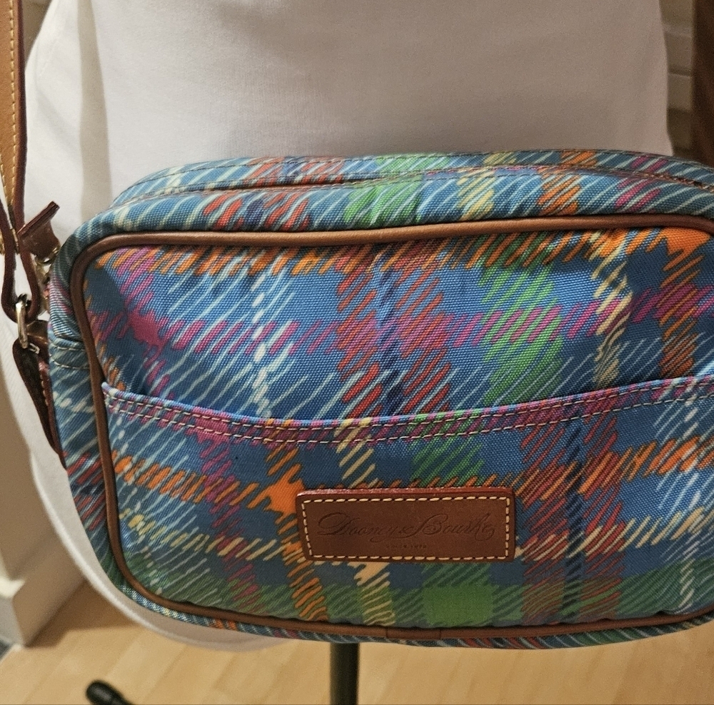 Dooney & Bourke Vintage Crossbody Plaid Handbag Zip Top Colorful Purse - Picture 2 of 9